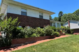 71 Willits Rd, Glen Cove, NY 11542 - Photo 2