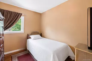 218 Montana Ave, Bay Shore, NY 11706 - Photo 12