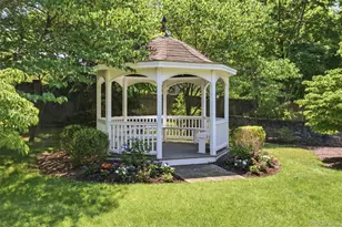 11 Bryant Crescent, White Plains, NY 10605 - Photo 20