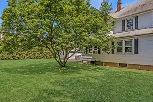 104 Sheridan Ave, Williston Park, NY 11596 - Photo 30