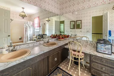 9 Lois Lane, Katonah, NY 10536 - Photo 30