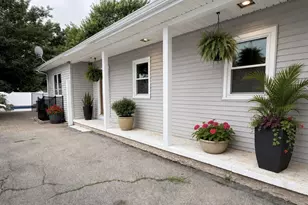 254 Park Ave, Freeport, NY 11520 - Photo 14