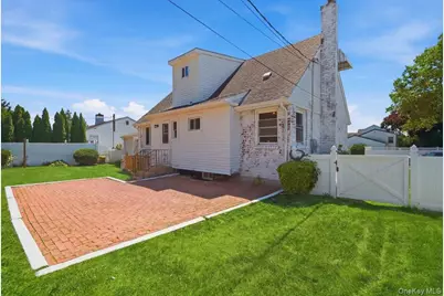 25 Lois Lane, Farmingdale, NY 11735 - Photo 4