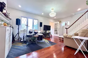 15-31 145th Pl, Whitestone, NY 11357 - Photo 6