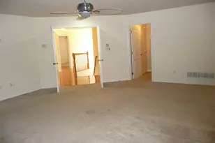 220 Roosevelt Dr, Fishkill, NY 12524 - Photo 32