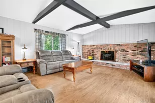 105 Robinhood Ln, West Nyack, NY 10994 - Photo 22