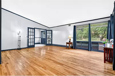 105 Robinhood Lane, West Nyack, NY 10994 - Photo 12