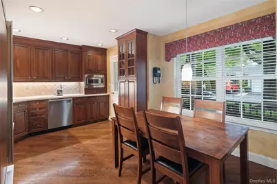 19 Winterberry Lane, Briarcliff Manor, NY 10510 - Photo 6