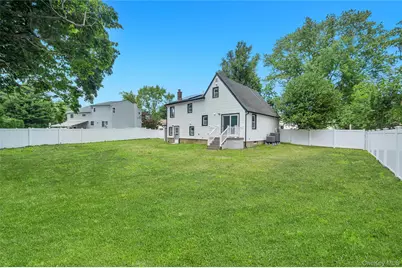 4 Ruby Lane, Huntington Station, NY 11746 - Photo 40