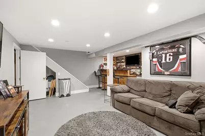 18 Executive Drive, Hauppauge, NY 11788 - Photo 26