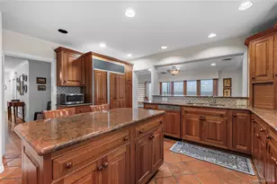 32 Westland Dr, Glen Cove, NY 11542 - Photo 24
