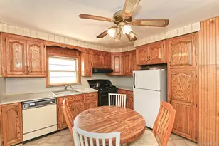 164-16 Goethals Ave, Jamaica, NY 11432 - Photo 8