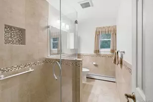 20 Oaktree Dr, Smithtown, NY 11787 - Photo 24