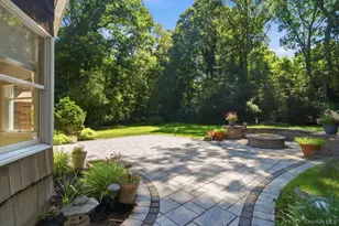 20 Oaktree Dr, Smithtown, NY 11787 - Photo 28