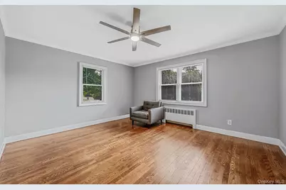 453 Dartmouth Street, Westbury, NY 11590 - Photo 14