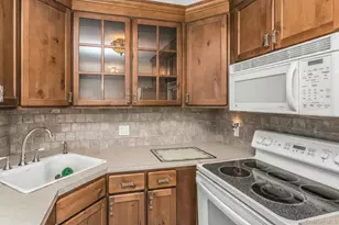 14 Prade Ln, Massapequa Park, NY 11762 - Photo 2