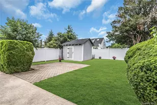 625 S 10th St, New Hyde Park, NY 11040 - Photo 16
