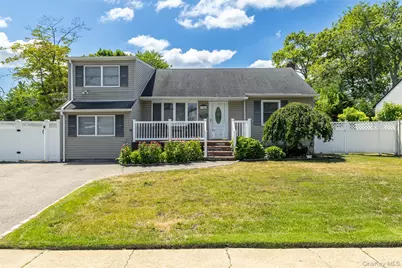3902 Clove Court, Seaford, NY 11783 - Photo 1