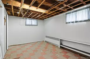 3902 Clove Ct, Seaford, NY 11783 - Photo 18