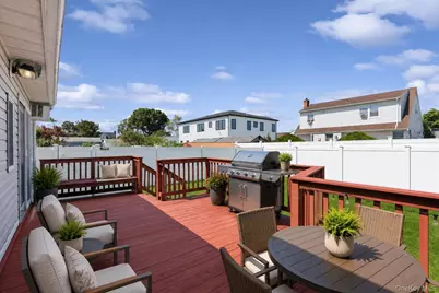 1016 Washington Avenue, Westbury, NY 11590 - Photo 6