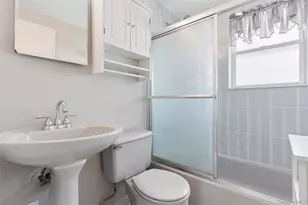 1016 Washington Ave, Westbury, NY 11590 - Photo 26
