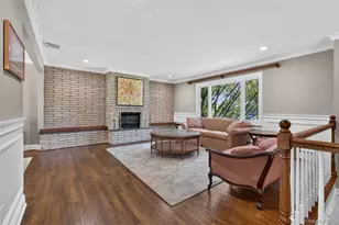 7 Chatham Rd, Commack, NY 11725 - Photo 4