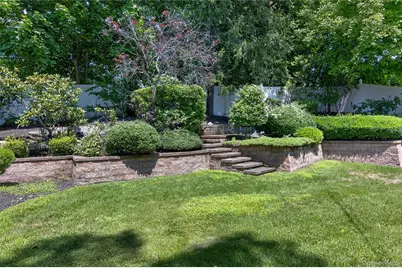 7 Chatham Road, Commack, NY 11725 - Photo 14