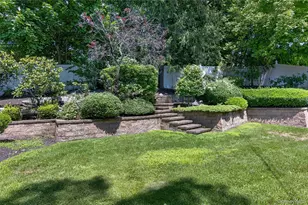 7 Chatham Rd, Commack, NY 11725 - Photo 14