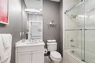 55201 Spruce Pond Cir, Plainview, NY 11803 - Photo 14