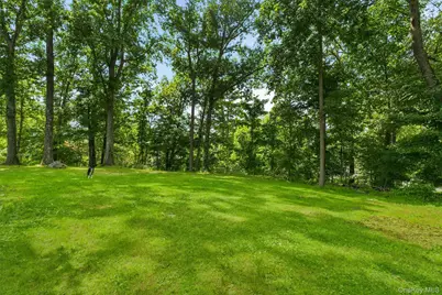 28 Mahopac Avenue, Amawalk, NY 10501 - Photo 24