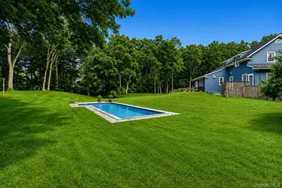 17 Baiting Hollow Road, East Hampton, NY 11937 - Photo 8