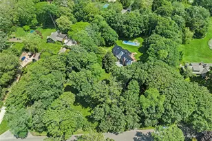 17 Baiting Hollow Rd, East Hampton, NY 11937 - Photo 20