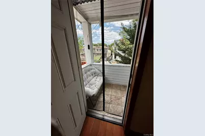 [Address not provided], Jamaica, NY 11435 - Photo 6