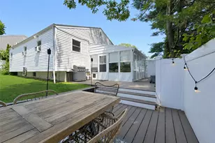 40 Sarah Dr, Lake Grove, NY 11755 - Photo 16