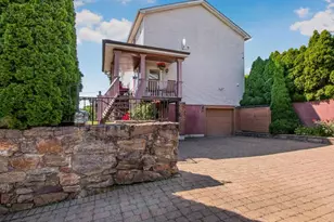 285 Centre Ave, New Rochelle, NY 10805 - Photo 2