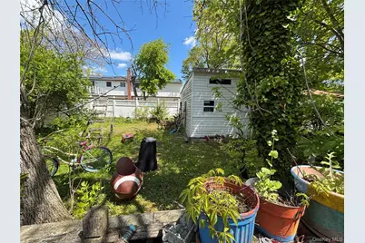 537 Lakeway Drive, West Babylon, NY 11704 - Photo 22