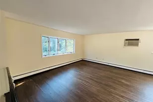 537 Lakeway Dr, West Babylon, NY 11704 - Photo 14