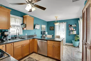 6 Linton Ct, West Babylon, NY 11704 - Photo 18