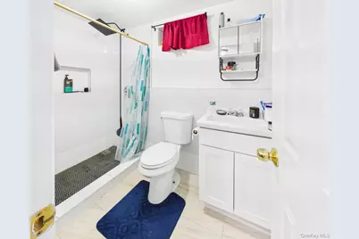 2858 E 197th Street, Bronx, NY 10461 - Photo 14