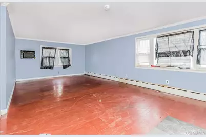 20 Saint Josephs Avenue, Yonkers, NY 10703 - Photo 14