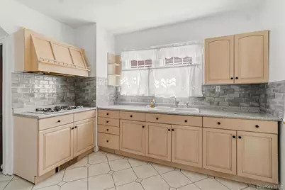 2950 Randall Avenue, Bronx, NY 10465 - Photo 18