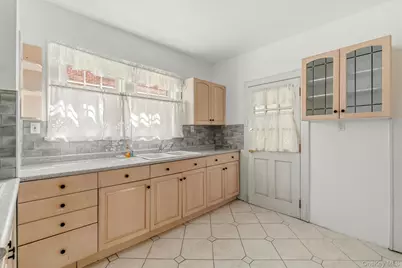 2950 Randall Avenue, Bronx, NY 10465 - Photo 16