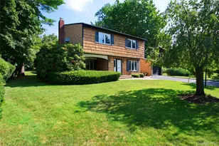 165 Salem Rd, East Hills, NY 11577 - Photo 2