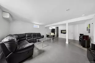 66-06 Marathon Pkwy, Little Neck, NY 11362 - Photo 16
