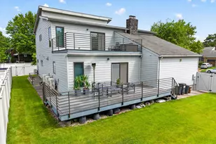 66-06 Marathon Pkwy, Little Neck, NY 11362 - Photo 20