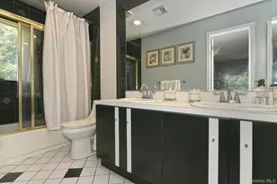 97 Elk St, South Huntington, NY 11743 - Photo 16