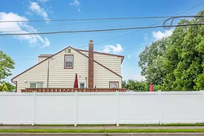 192 Sycamore Avenue, Bethpage, NY 11714 - Photo 24