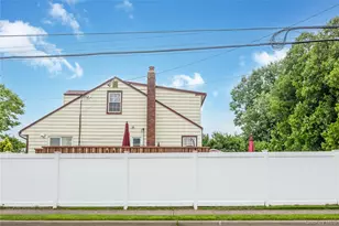 192 Sycamore Ave, Bethpage, NY 11714 - Photo 24
