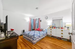 68 Shipherd Ave, Lynbrook, NY 11563 - Photo 14