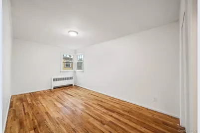 68 Shipherd Avenue, Lynbrook, NY 11563 - Photo 2